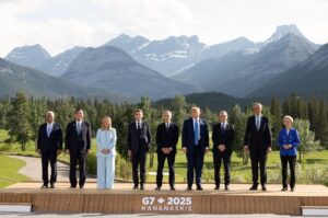 G7 将共同努力促进公共部门采用 AI 并帮助中小企业