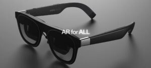Xreal One Pro AR 评论：评论家喜欢和不喜欢它们的地方