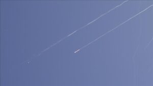 以色列军方表示，他们在死海上空拦截了 2 架无人机