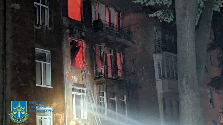 敌方无人机对敖德萨的大规模袭击造成 1 人死亡，14 人受伤 – Pgo