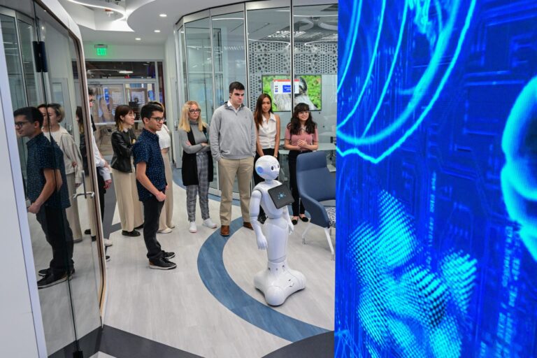 对于雇主来说，AI 技能不再仅适用于技术专业