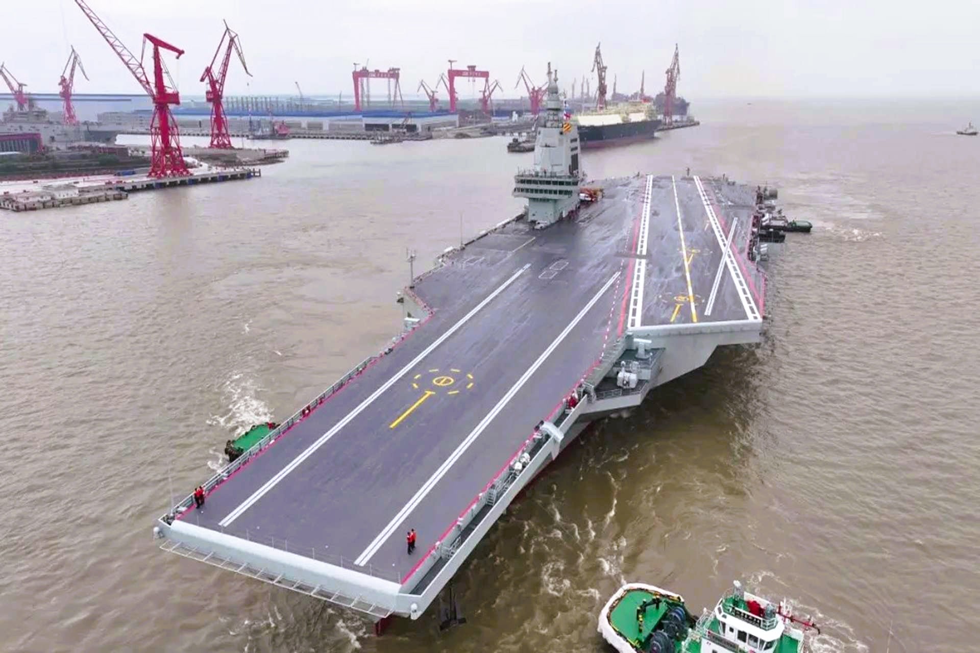 警报：中国新型福建航空母舰将启用集群攻击能力，创造战略冲击潜力