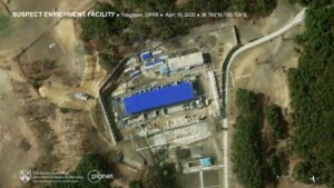 分析人士称，图片显示朝鲜新建铀浓缩厂