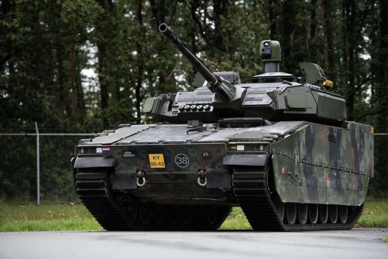 瑞典使用 CV9035 MkIIIC 步兵战车实现现代化，以增强火力和数字战