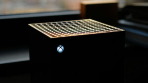 我的 Xbox Series X 一直在积灰，在我的电视下面没有使用 - 我不认为这种情况很快就会改变