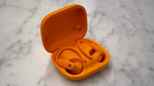 Beats Powerbeats Pro 2 评测：钩子就是他们的钩子