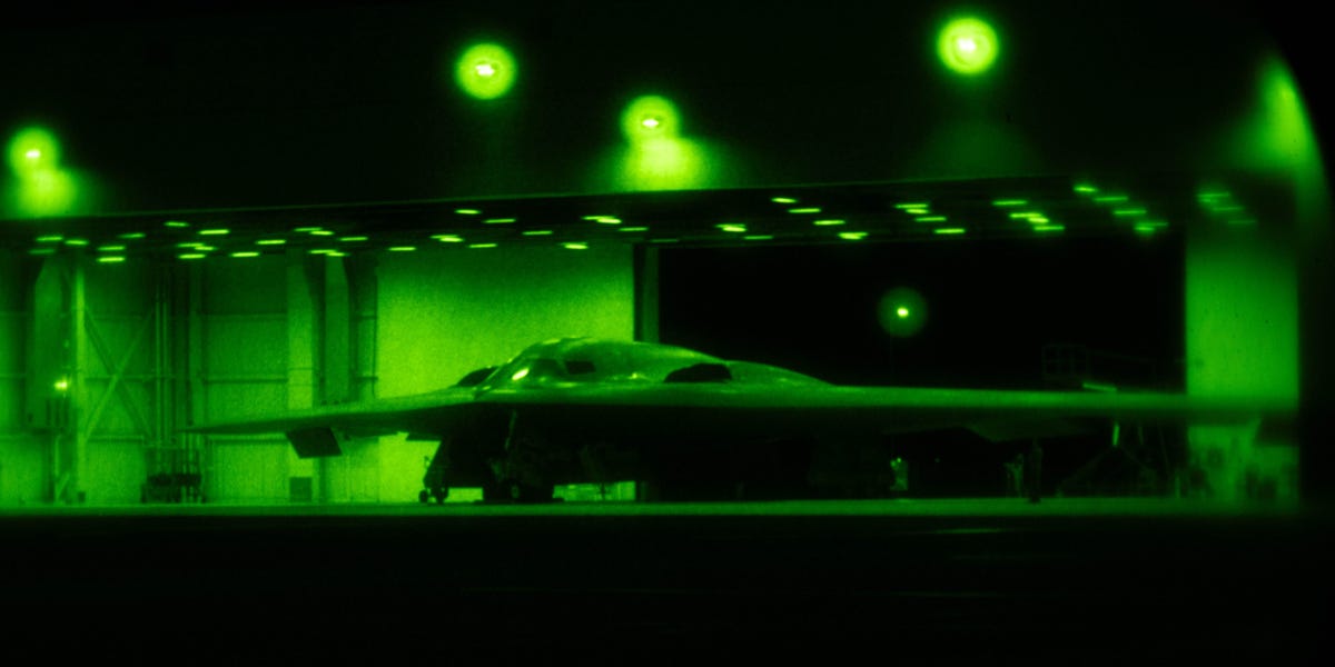 午夜之锤行动 B-2 幽灵