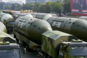 情报警报：中国展示射程 12,000 公里的 DF-5B 洲际弹道导弹能够打击美国本土
