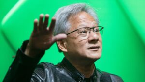 英伟达首席执行官抨击 Anthropic 的首席执行官声称 AI 抢走了一半的工作并且不安全——詹森说“不要在暗室里做这件事，然后告诉我这是安全的”
