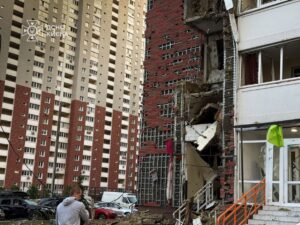 过去一天，俄罗斯在乌克兰的袭击造成 7 人死亡，34 人受伤