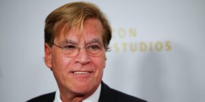 亚伦·索金 （Aaron Sorkin） 将执导《社交网络》的续集，其灵感来自 Facebook 文件