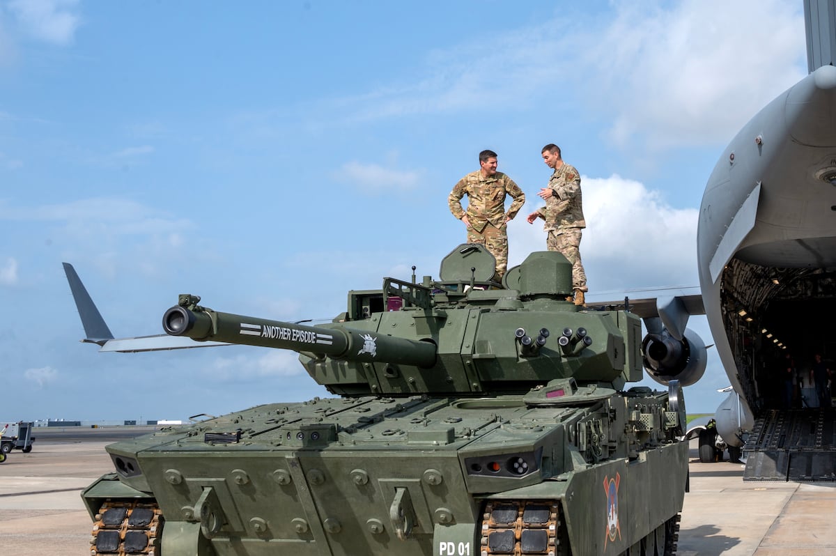 抵达时死亡：陆军关闭 M10 Booker 轻型坦克