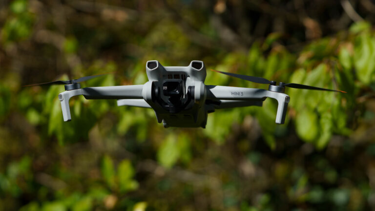 有传言称 DJI Mini 5 Pro 将获得 LiDAR、更大的相机和令人惊讶的发布日期