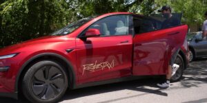 特斯拉一直在为其 Robotaxi 计划开发改装的 Model Y
