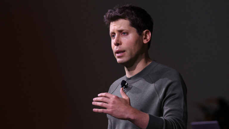 Sam Altman 对未来的愿景：“地球上的很大一部分力量应该用于运行 AI”