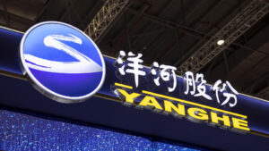 洋河股份新掌门：顾宇接棒张联东 白酒业如何再增长？