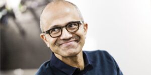 Microsoft 首席执行官萨蒂亚·纳德拉 （Satya Nadella） 在大规模裁员后加倍投入人工智能