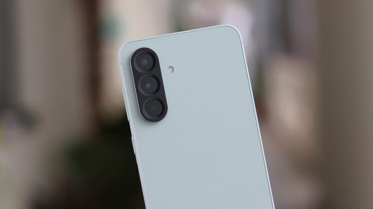 Galaxy A56 2025 年 6 月安全更新扩展到更多国家/地区
