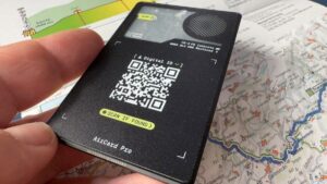 这些蓝牙追踪器以 2 种主要方式击败了我的 AirTags（并与 Android 配合使用）