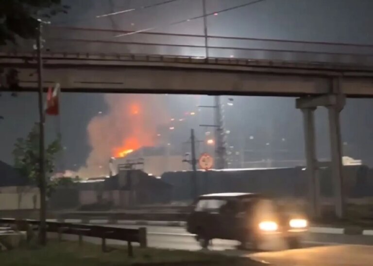 无人机摧毁了俄罗斯罗斯托夫地区的一个铁路枢纽，莫斯科州也响亮了