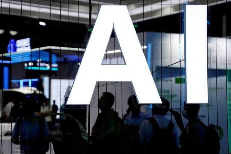 人工智能生成？法赫米说，政府正在考虑标签以标记在线虚假内容