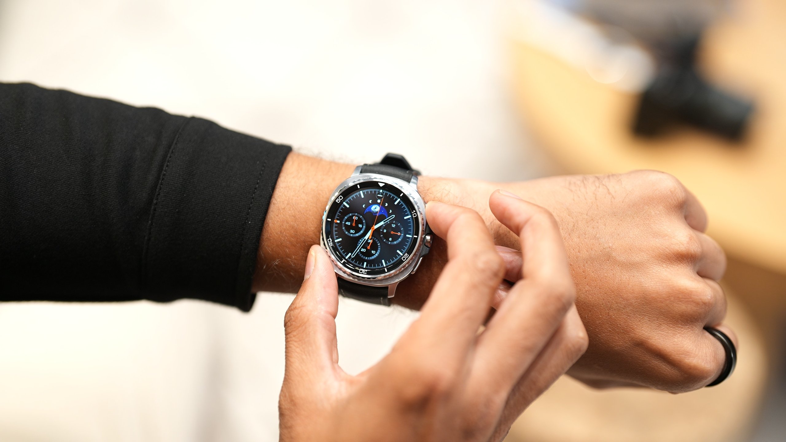 如果您关心 Galaxy Watch 8 的电池，请激活此功能