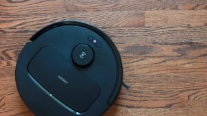 这款中档机器人扫地机器人清洁器以及一些高级型号 - 而且可享受 46% 的折扣