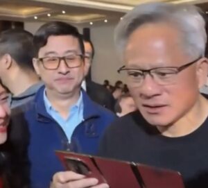 英伟达H20回归市场，中国芯片三个月订单激增