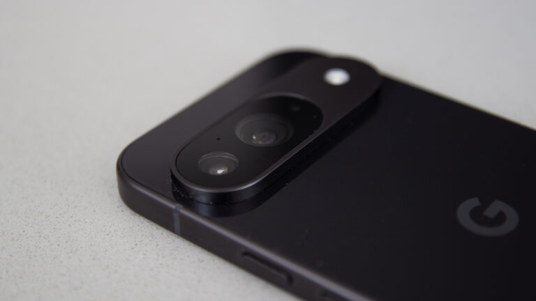 谷歌 Pixel 10 获得 iPhone 用户多年来一直享受的重大硬件升级
