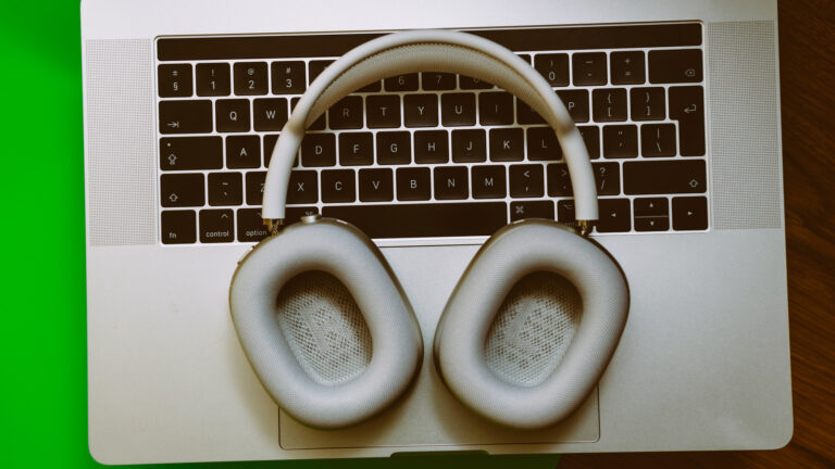 针对 Apple 的 AirPods Max 耳机诉讼是什么？