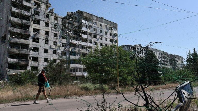 据报道，美国和乌克兰接近达成军用无人机技术武器交易