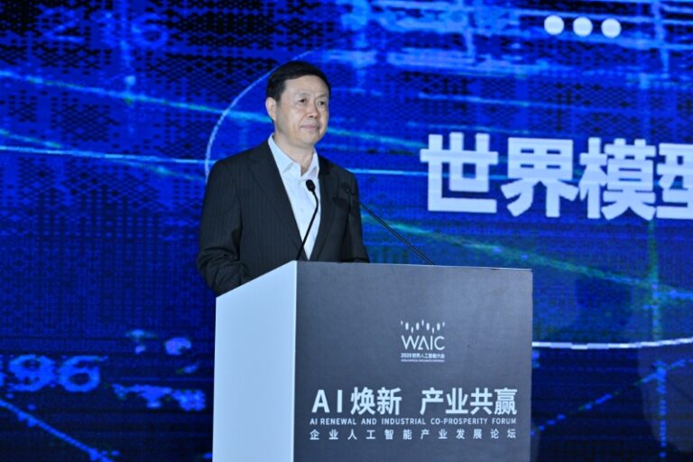 中移动杨杰：智能经济或提升全球GDP年增长率1%