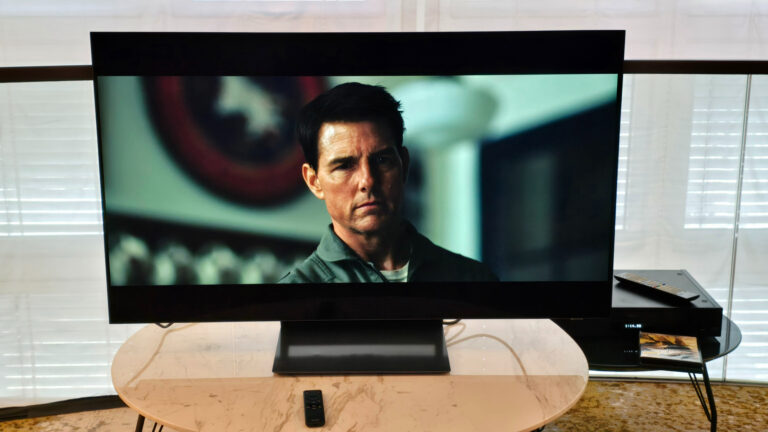 这款 48 英寸三星 S90D OLED 现在提供令人难以置信的折扣——在价格上击败了 LG C4