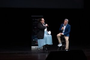 Capital One 构建了以自己的组织结构图为模型的代理 AI，以加快汽车销售