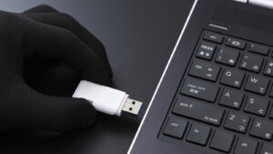 如何在不影响系统的情况下安全地测试二手 USB 驱动器