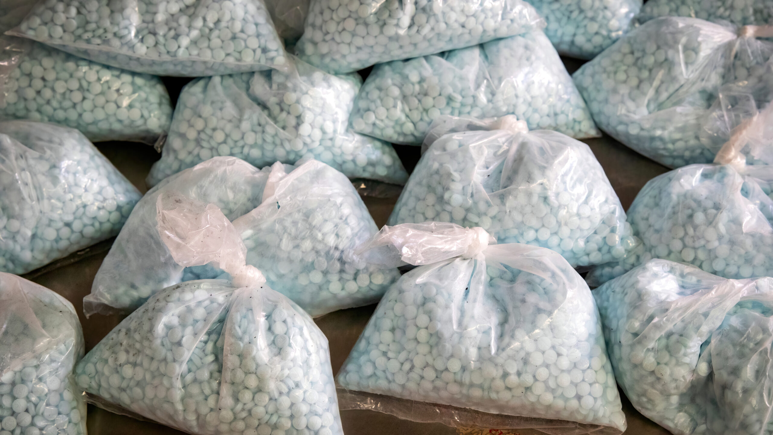 塑料中使用的奇怪化学物质已成为最新的芬太尼掺假物