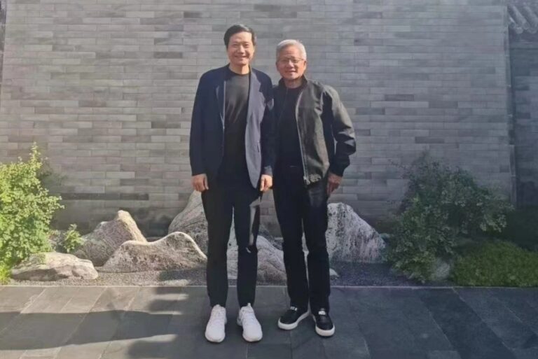 黄仁勋：想买辆小米汽车
