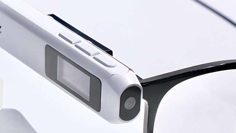 该设备将任何眼镜变成 Ray-Ban Meta – 有点