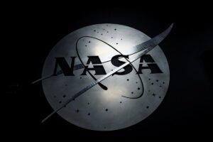 由于特朗普提议的预算削减，NASA 将失去 2,000 多名高级员工
