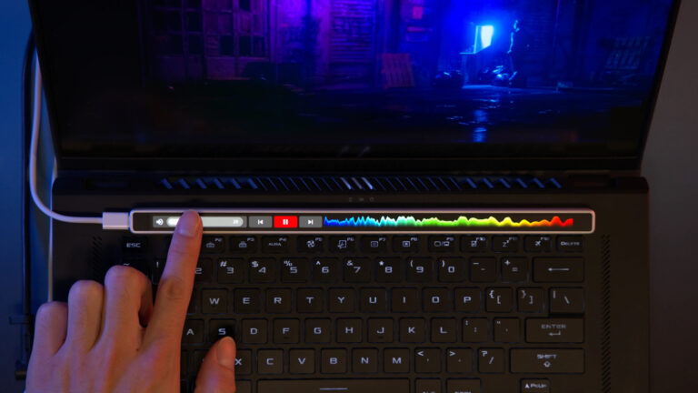 Apple 的 Touch Bar 已被重新构想成一个有用的 USB 小工具