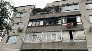 泽连斯基：超过 300 架打击无人机，超过 30 枚各种类型的导弹用于攻击乌克兰城市
