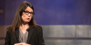 Microsoft 首席财务官在一份内部备忘录中呼吁“强度”，在收益井喷后