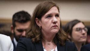 法院裁定特朗普解雇民主党联邦贸易委员会委员违反了美国法律