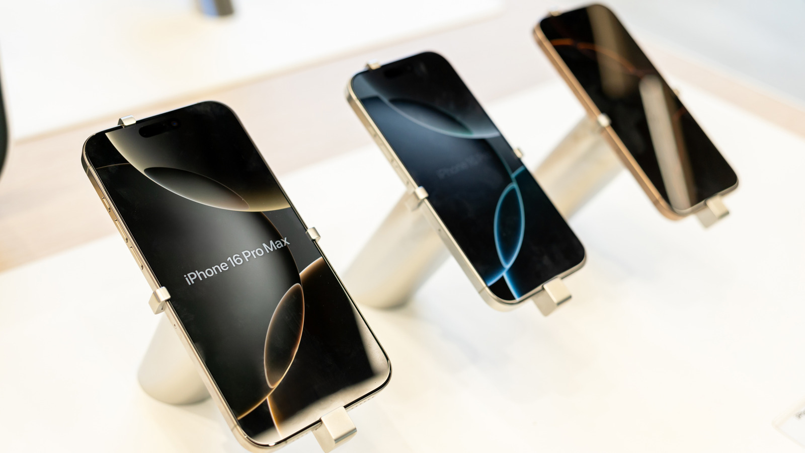 翻新 iPhone 与二手 iPhone：这些购买选项之间有什么区别？