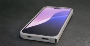 这款 iPhone 手机壳将 Lightning 端口切换到 USB-C