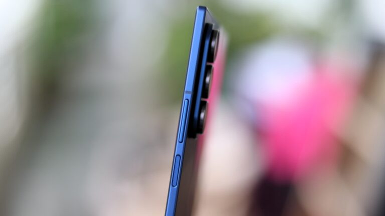 为什么 Galaxy Z Fold 7 的超时尚设计让我的拇指受伤