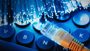 发现嵌入在 DNS 中的恶意软件，DNS 是使 Internet 可用的系统，除非它不可用