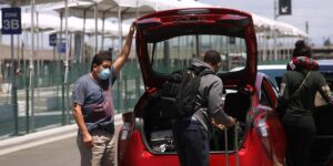 Uber 司机并不担心该公司的无人驾驶汽车计划。谁来负责调整？