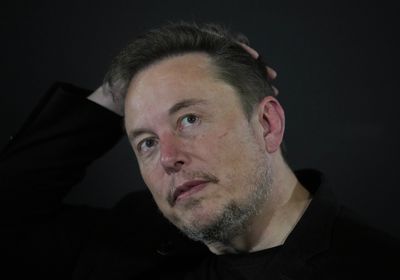 埃隆·马斯克 （Elon Musk） 的 Starlink 通信系统出现故障后，乌克兰士兵被切断