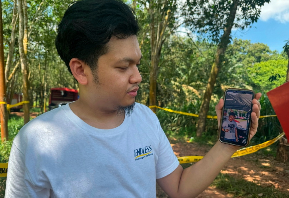 失踪的汽车影响者：警方展开全面调查，无人机在麻坡的Sungai Tui搜查